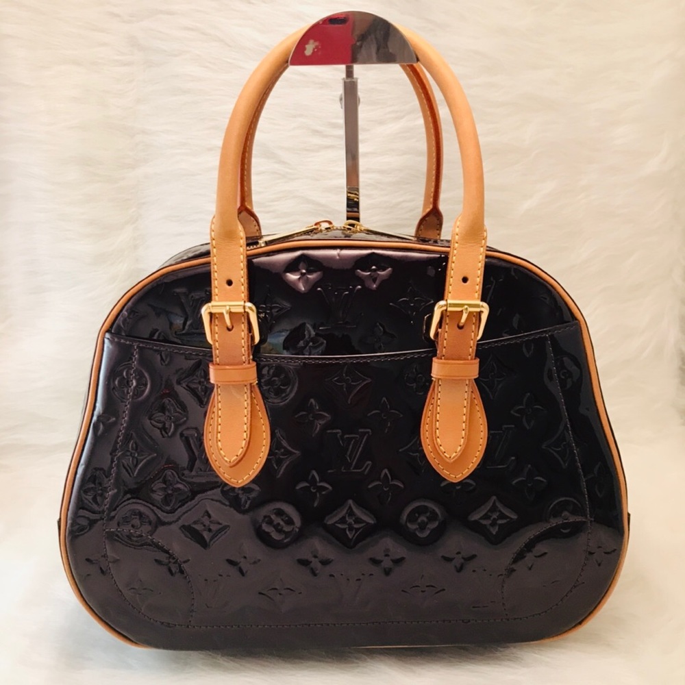 LOUIS VUITTON Monogram Vernis Summit Drive Bag